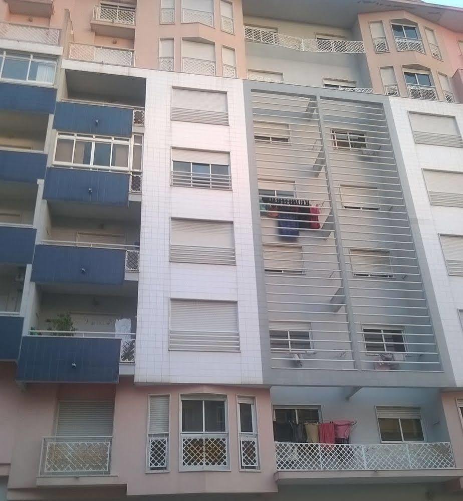Homestay Marialva Park Seixal  Bagian luar foto