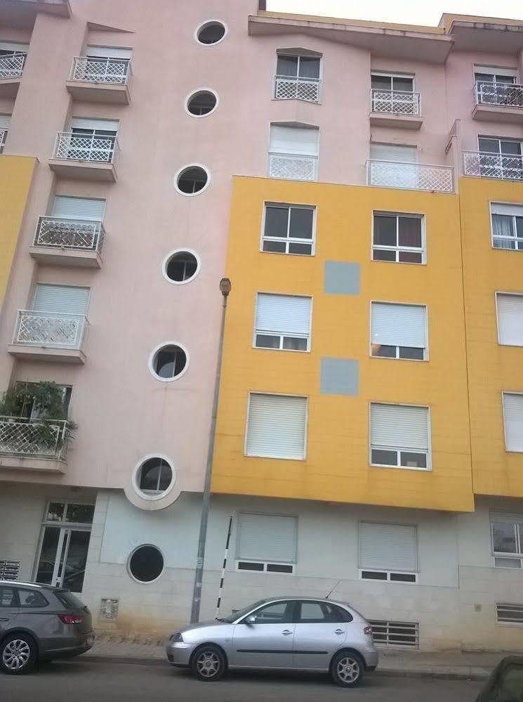 Homestay Marialva Park Seixal  Bagian luar foto
